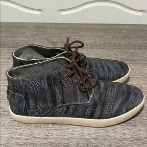TOMS Paseo Mid Camo leather Men’s shoe Size‎ 10